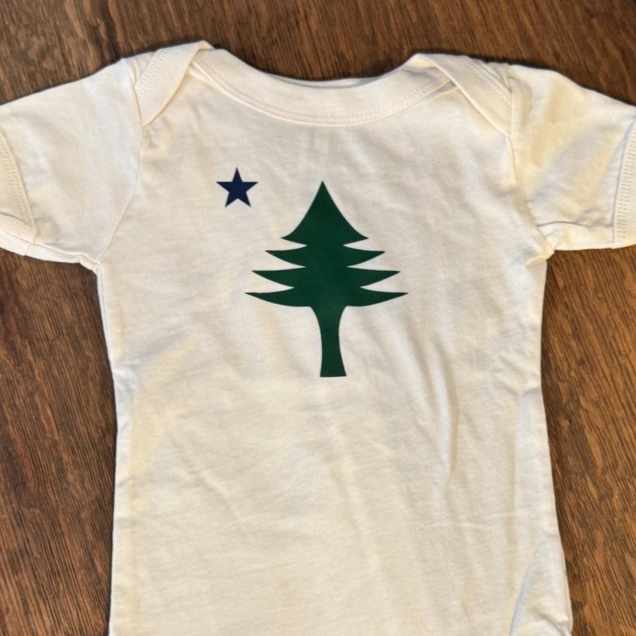 Original Maine ® Pine and Star Onesie